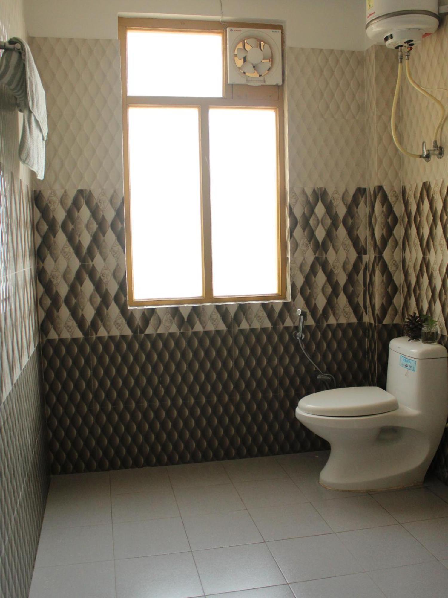 La Casa By Cosmic Kriya Hostel Bir  Ngoại thất bức ảnh